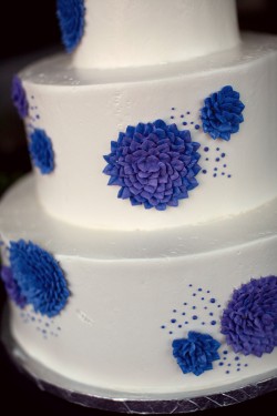 Blue-Dahlia-Buttercream-Cake