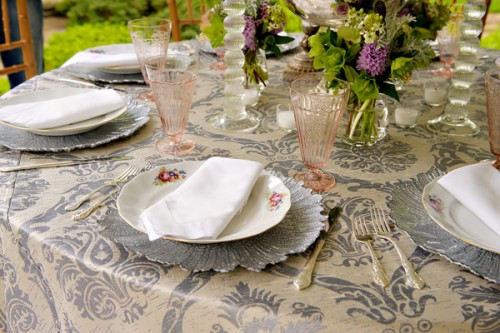Blue-and-Pink-Rustic-Tablescape
