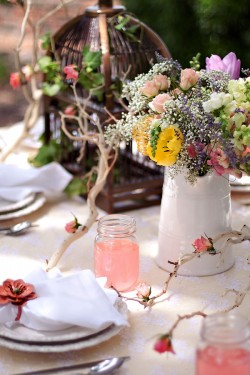 Garden-Party-Wedding-Table