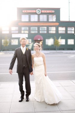 Modern-Loft-Seattle-Wedding-Michele-Waite-Photography-31