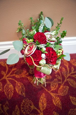 Red-and-Green-Bouquet