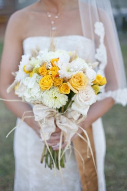 Yellow-and-Ivory-Bouquet
