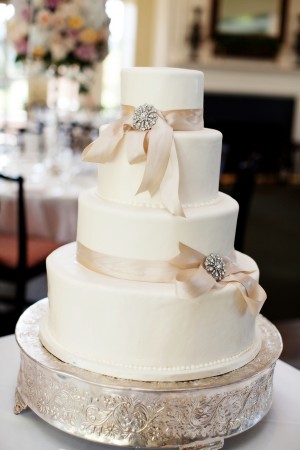 Classic-Wedding-Cake-with-Pink-Ribbon