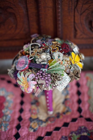 Vintage-Brooch-Bouquet