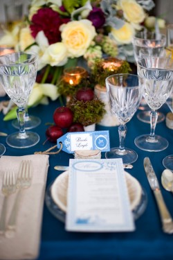 Winter-Wedding-Table-Centerpiece-Ideas-4