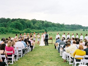 Backyard-Wedding-Ceremony