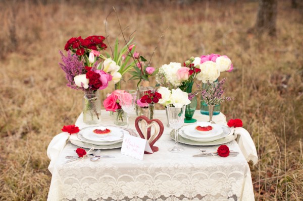 Valentines-Day-Party-Table