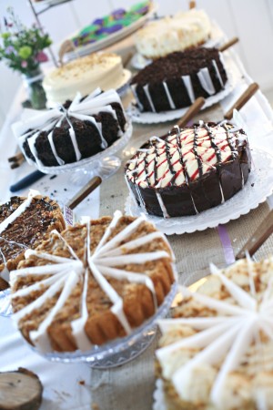 cake_dessert_table