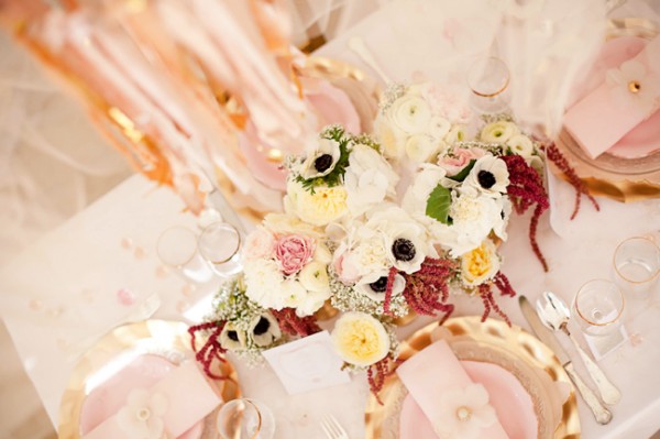 Girly-Romantic-Pink-Gold-Wedding-Centerpiece