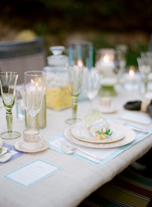 Periwinkle-and-Green-Wedding-Table