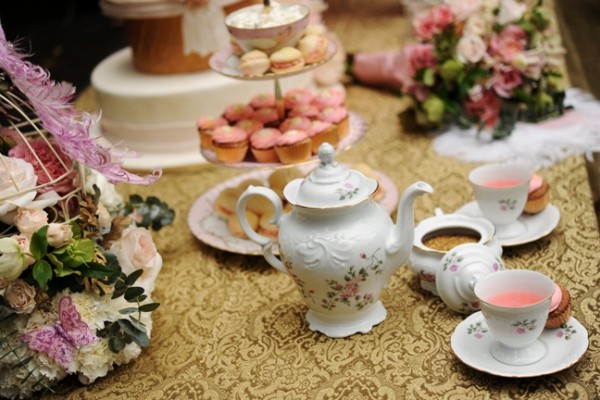 Pink-and-White-Tea-Set