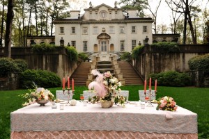 Pink-and-White-Wedding-Centerpiece