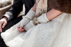 Winter-Bride-Hand-Warmers