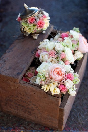Wood-Crate-with-Flowers