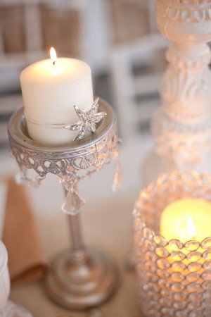 silver-elevated-candle-holder