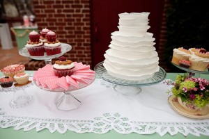 Pink-and-Red-Dessert-Table