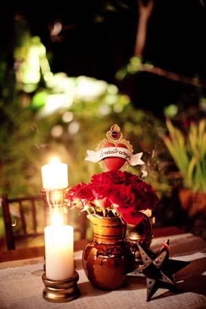 Red-Rose-Centerpiece-4