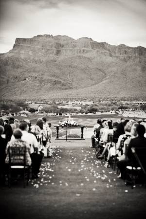 Outdoor-Arizona-Wedding-Ceremony