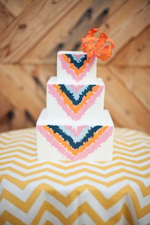 chevron-wedding-cakes