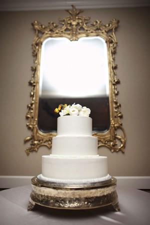 white-wedding-cake