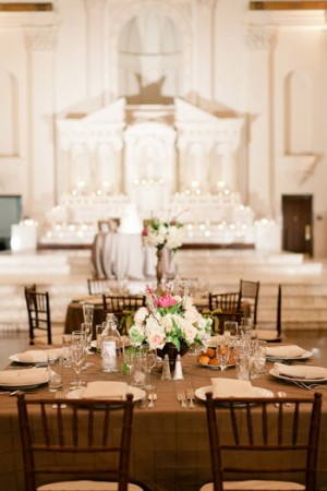 Elegant-Pink-and-Gold-Wedding-Reception