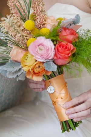 Clock-Charm-Wedding-Bouquet
