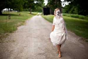 Earthy-Rustic-St-Louis-Wedding-by-Amelia-Strauss-Photography-15