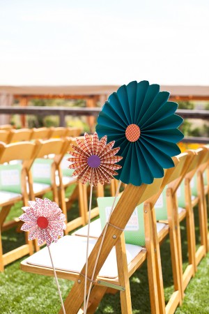 Fun-Pinwheel-Wedding-Ceremony-Decorations