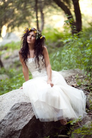 Ethereal-Forest-Bridal-Session-by-Kristen-Booth-6