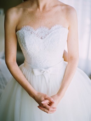 Handmade-Lace-and-Tulle-Wedding-Gown