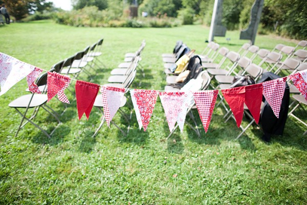 Red-Ceremony-Bunting