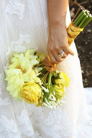 Yellow-Bridesmaids-Bouquet