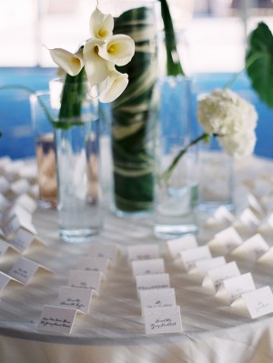 Traditional-Calligraphy-Escort-Cards