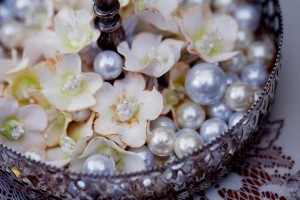 Pearly-Centerpiece