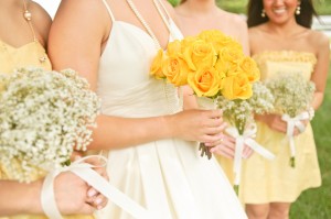 Rose-and-Babys-Breath-Bouquets
