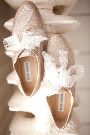 Gold-Glitter-Lace-Wedding-Shoes