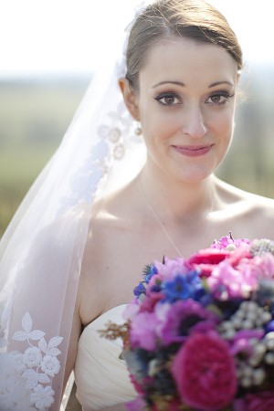 Hot-Pink-and-Blue-Virginia-Vineyard-Wedding-by-Kristen-Gardner-7