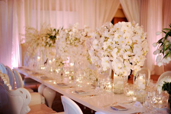 Large-White-Elegant-Floral-Centerpieces