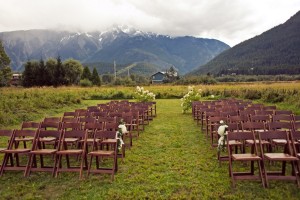 Outdoor-Mountain-Wedding-Ceremony