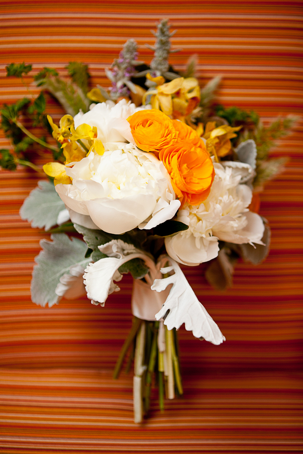 Yellow-White-Loose-Bouquet