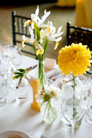 Yellow-and-White-Flower-Bud-Vases