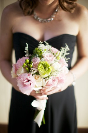 Blush-and-Chartreuse-Bouquet