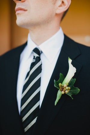Calla-and-Ivy-Wedding-Boutonniere