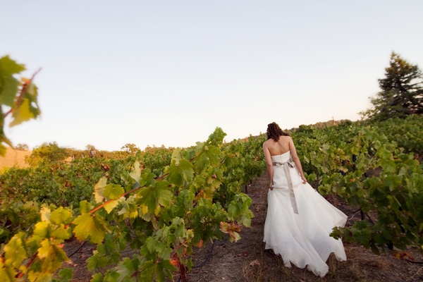 Casual-Rustic-California-Winery-Wedding-by-Julie-Mikos-Photography-3
