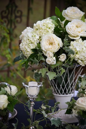 Ivy-Hydrangea-Rose-White-Wedding-Centerpiece