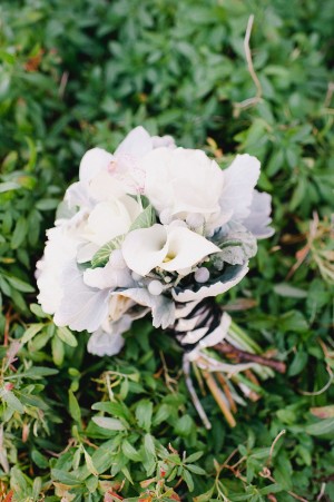 Silver-and-White-Wedding-Bouquet