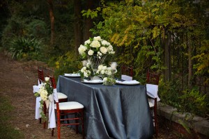 Slate-Green-White-Wedding-Tablescape
