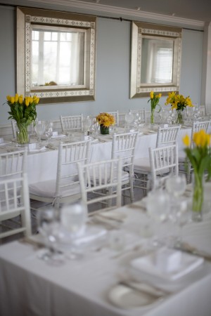 White-and-Yellow-Wedding-Tablescape