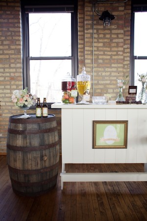 His-and-Her-Wedding-Bar