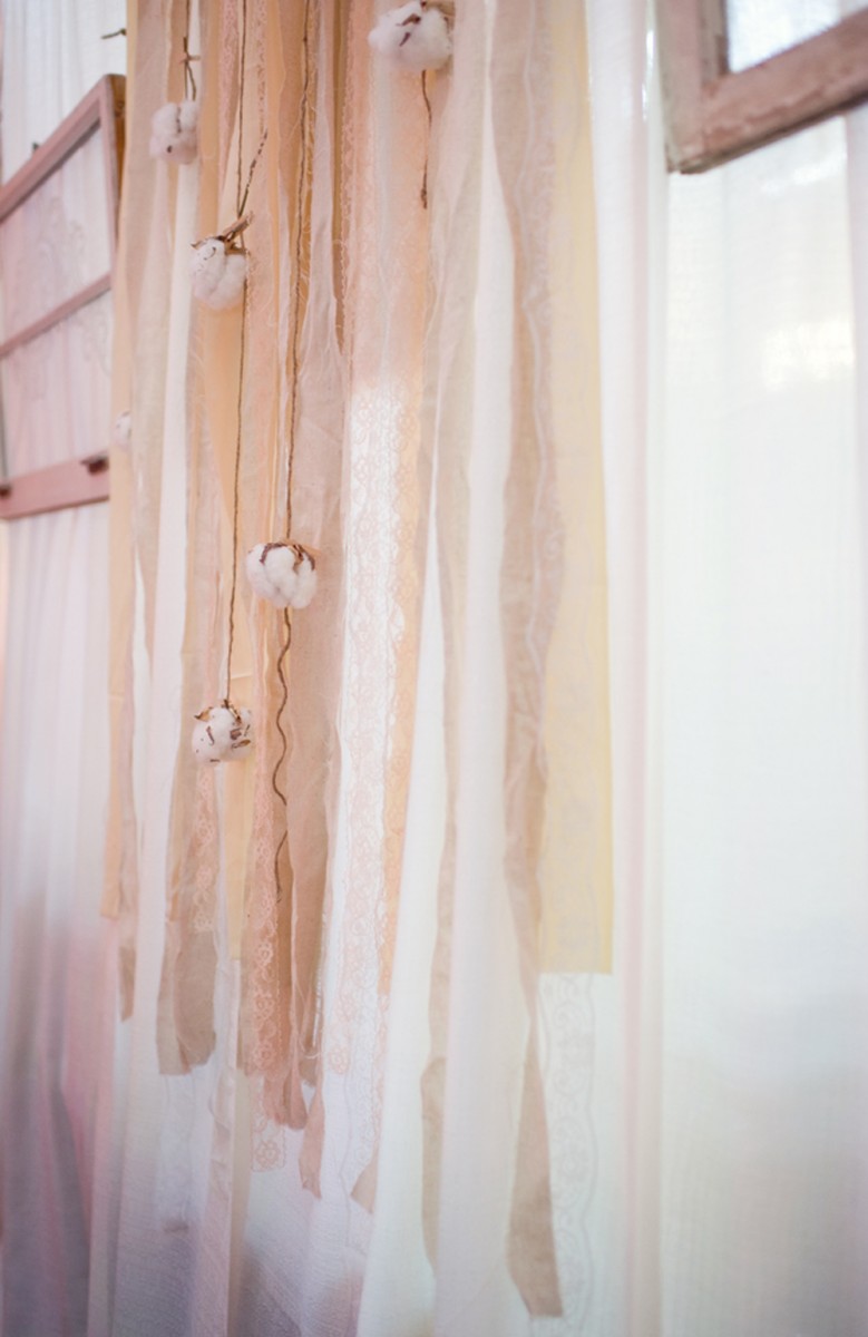 Lace-Cotton-Vintage-Ribbon-Backdrop